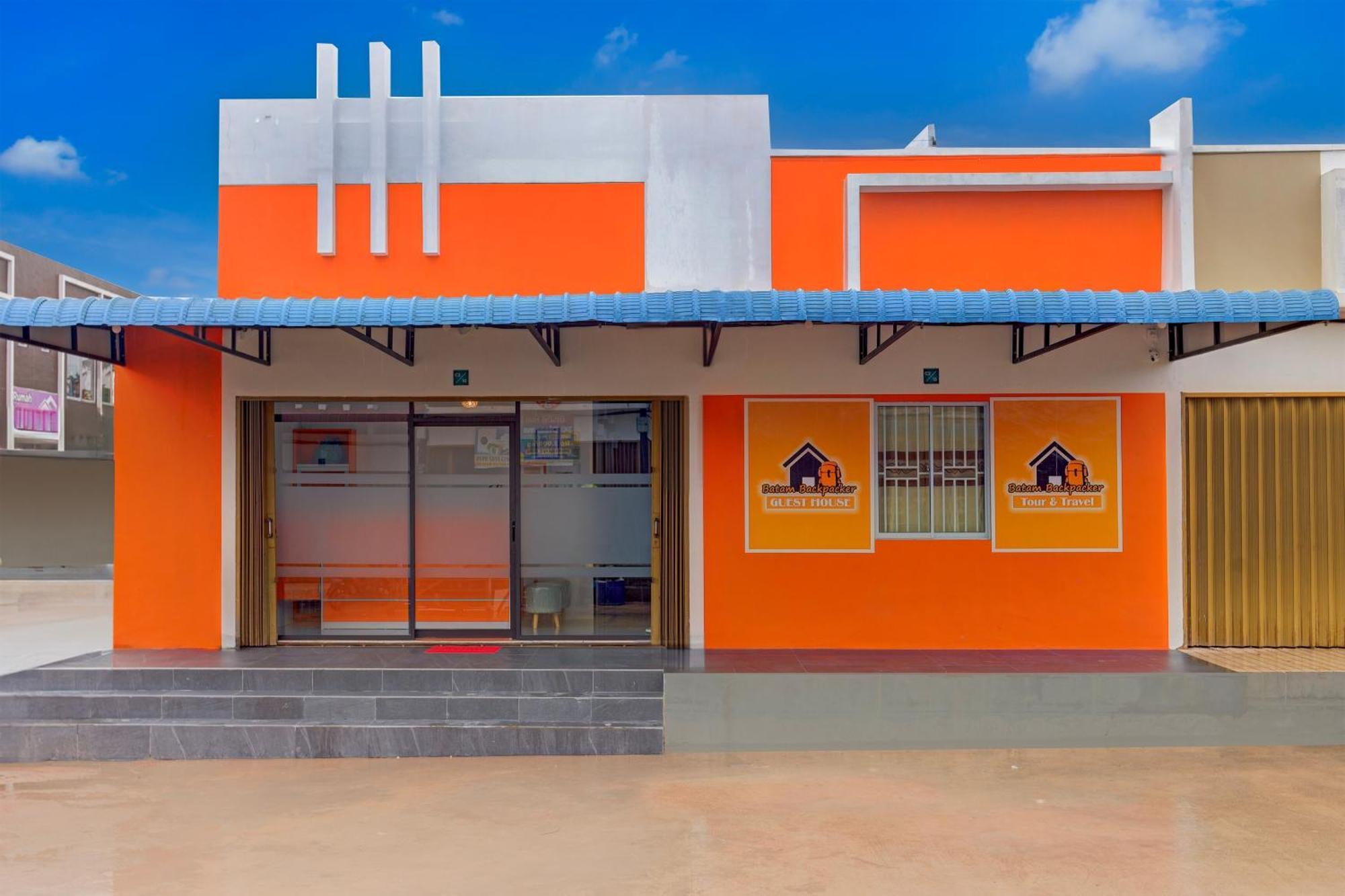Super Oyo Capital O 93076 Batam Backpacker Guesthouse 2 Pembunuh Exterior foto