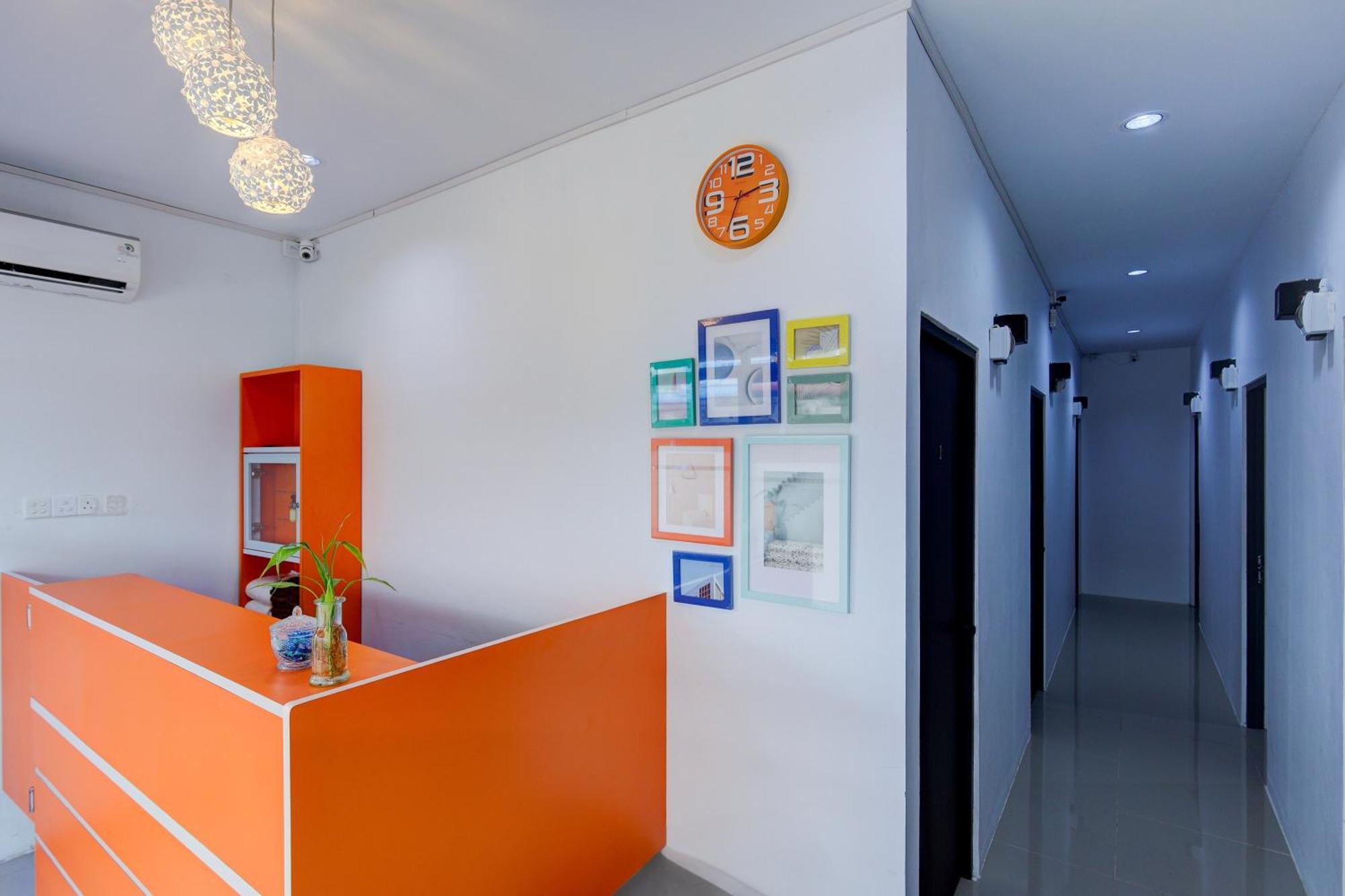 Super Oyo Capital O 93076 Batam Backpacker Guesthouse 2 Pembunuh Exterior foto