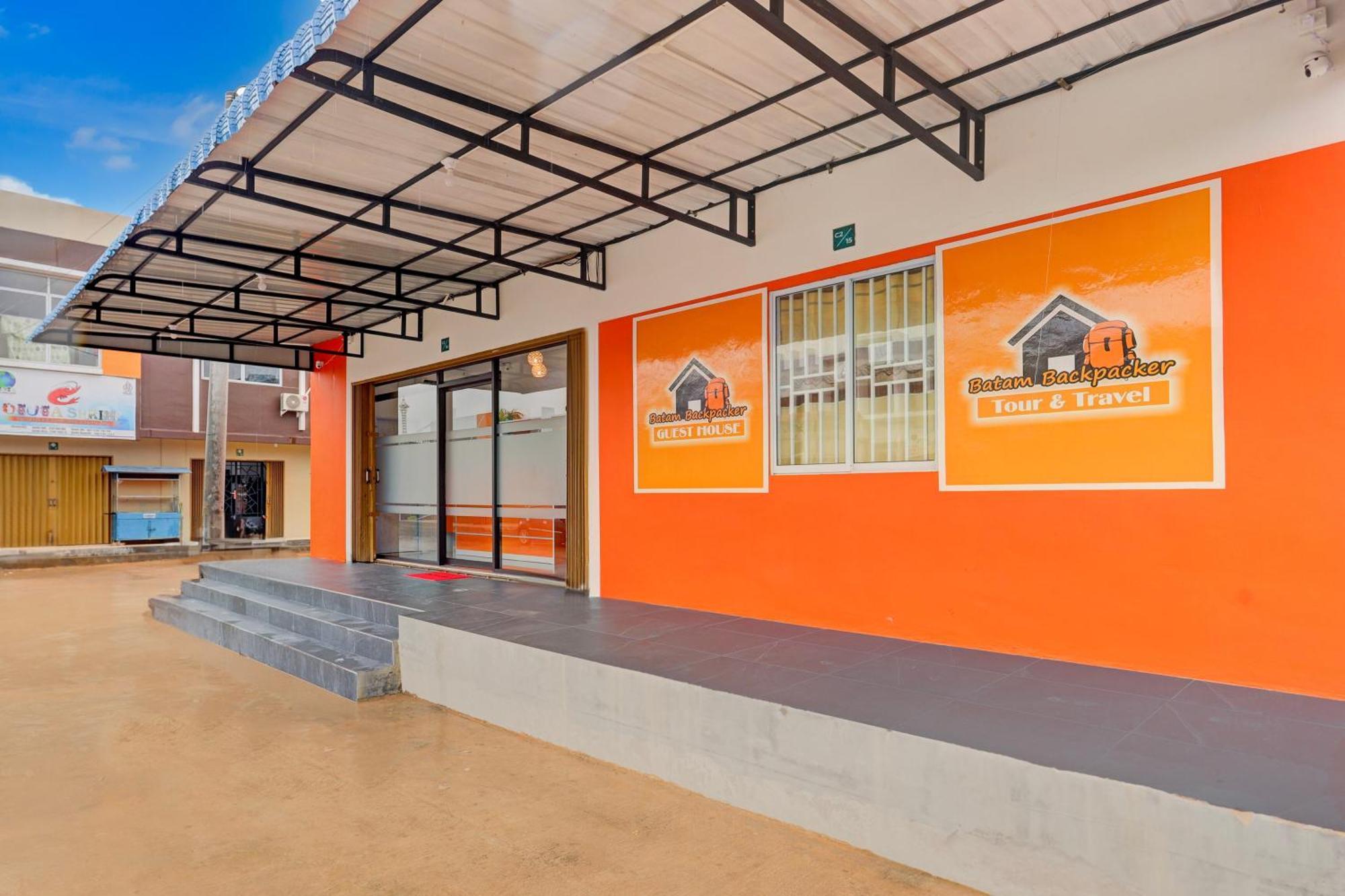 Super Oyo Capital O 93076 Batam Backpacker Guesthouse 2 Pembunuh Exterior foto